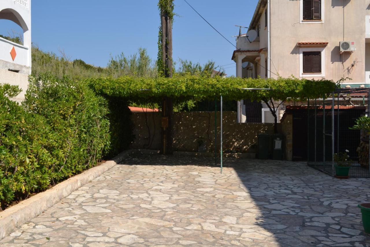 Apartment Lora Pag Town Exterior photo